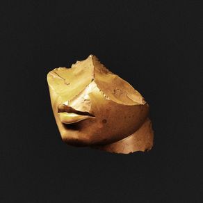 FRAGMENT OF A QUEEN'S FACE - PALE