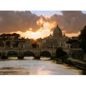 SUNSET VIEW OF BASILICA ST PETER AND BRIDGE SANT ANGELO IN VATICAN