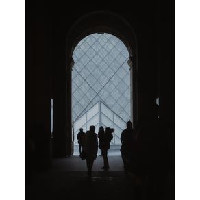 MUSEU DO LOUVRE EM PARIS