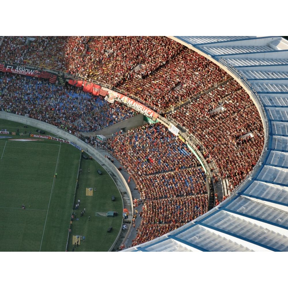 Estação Maracanã vazia em dia de jogo?