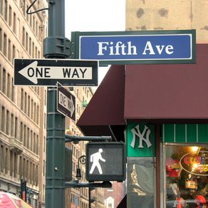 NY FIFTH AVE - ONE WAY