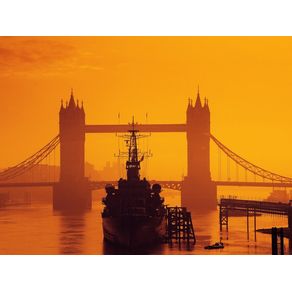 tower-bridge-sunset