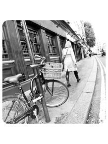 pedestre-bicicleta-londres-esquina