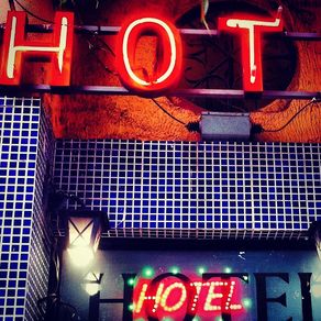 hot-hotel-2