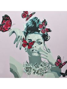 mulher-rosa-e-borboletas