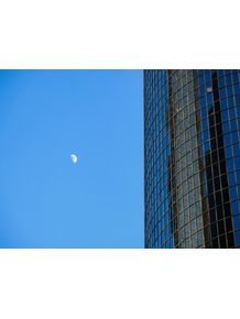 edificio-e-lua