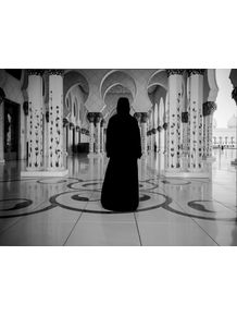 quadro-grand-mosque-abu-dhabi-woman