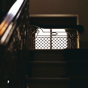 quadro-escada-e-luz