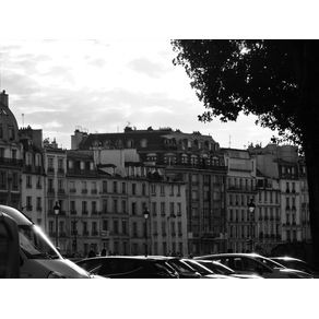 PARIS CITY BW