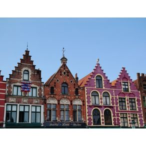 BRUGES HOUSES STYLE
